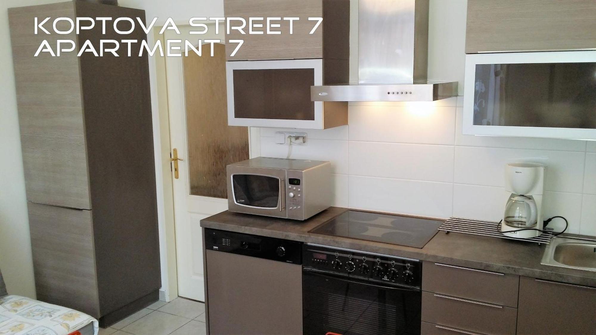 קרלובי וארי Holiday Apartments מראה חיצוני תמונה