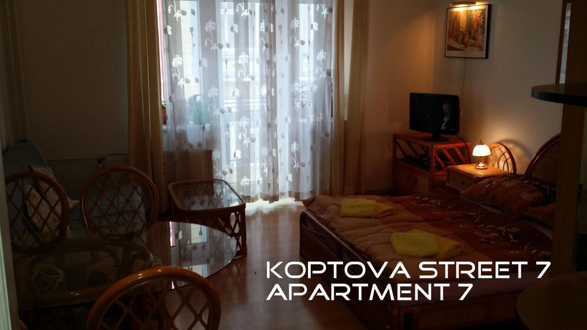 קרלובי וארי Holiday Apartments מראה חיצוני תמונה