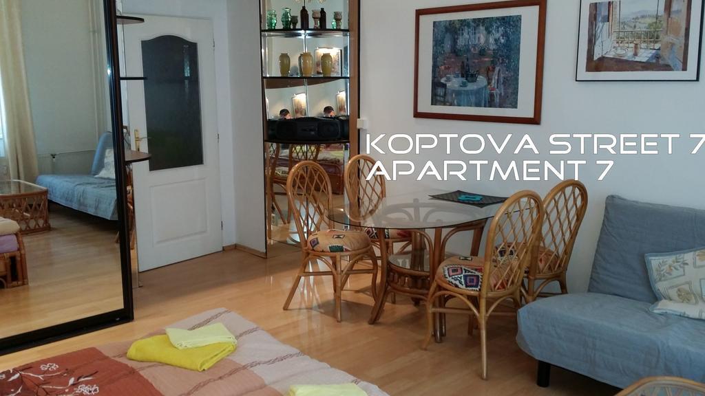 קרלובי וארי Holiday Apartments מראה חיצוני תמונה