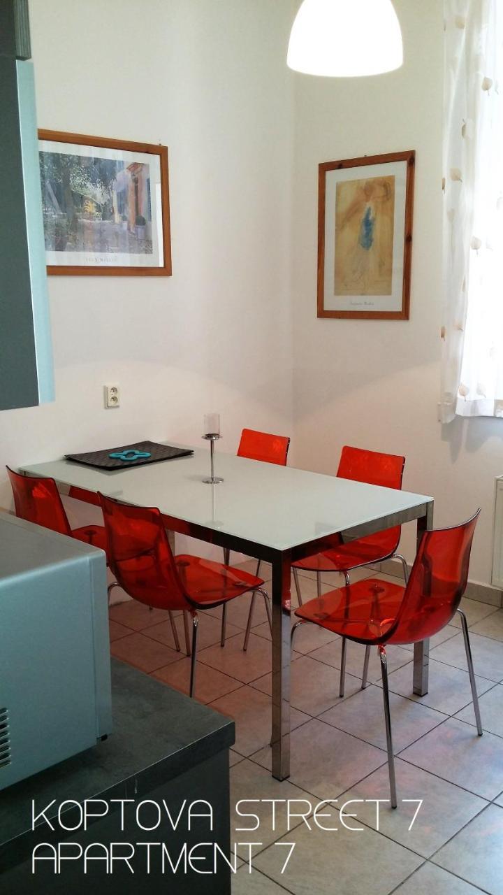 קרלובי וארי Holiday Apartments מראה חיצוני תמונה